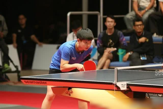 虽然目前他 虽然目前他