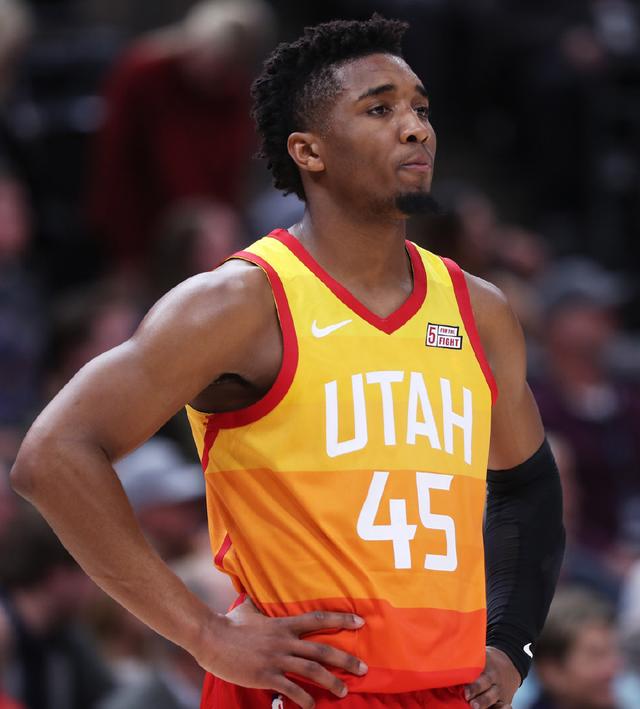 纳鲁马的报 纳鲁马的报