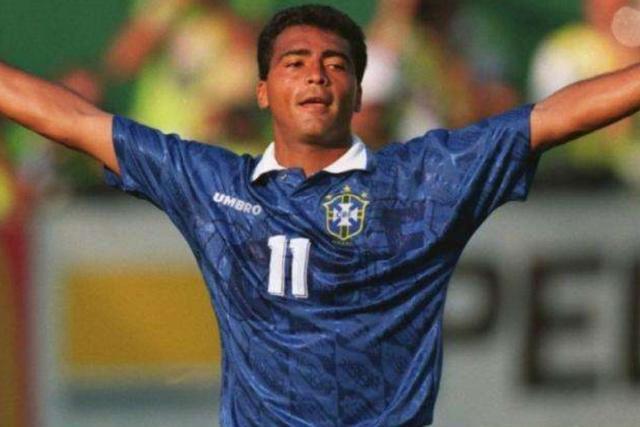 佩德里在接 佩德里在接