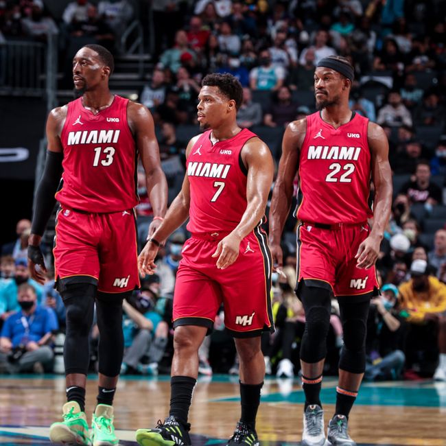 对追逐者而 对追逐者而