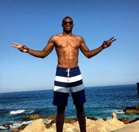 第三位MV 第三位MV